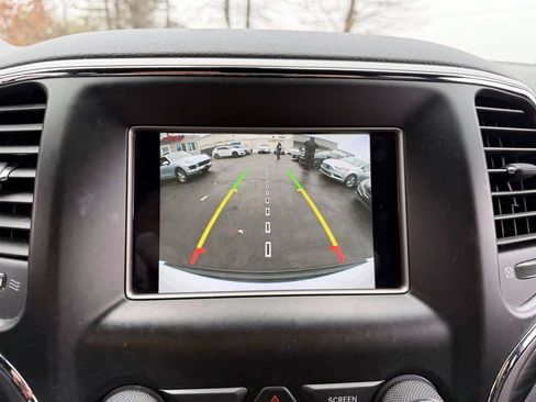 Used 2019 Jeep Grand Cherokee Laredo image 19