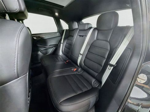 Certified 2026 Porsche Macan S AWD/4WD image 26