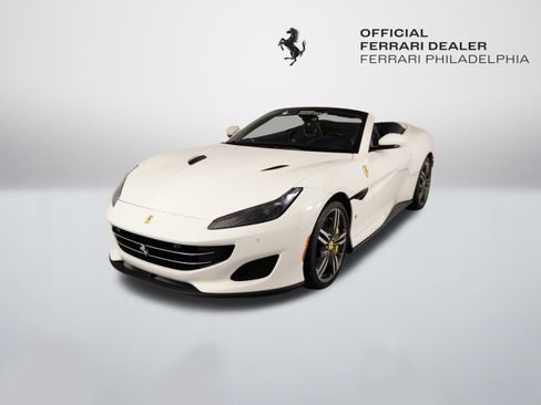 Certified 2020 Ferrari Portofino RWD image 12