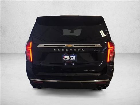 Used 2021 Chevrolet Suburban Premier w/ Premium Package AWD/4WD image 6