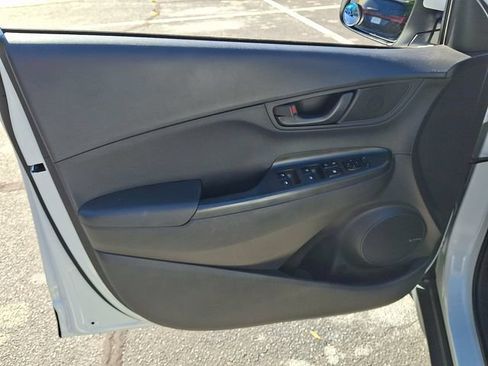 Used 2021 Hyundai Kona SEL Plus FWD image 12