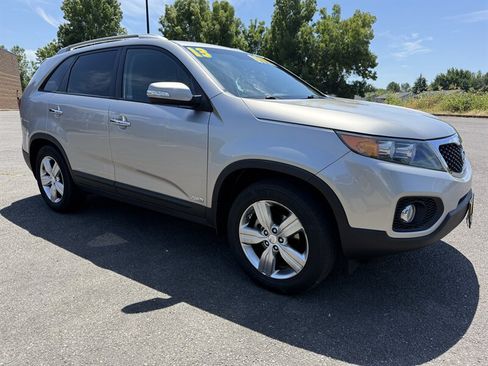 Used 2013 Kia Sorento EX AWD/4WD image 1