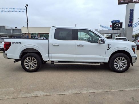 Used 2025 Ford F150 Lariat w/ Equipment Group 501A Mid image 8