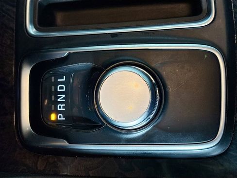 Used 2023 Chrysler 300 Touring L w/ Popular Equipment Group image 18