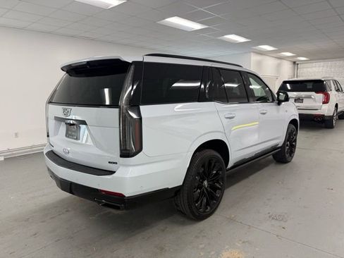 Used 2026 Cadillac Escalade Platinum Sport image 4