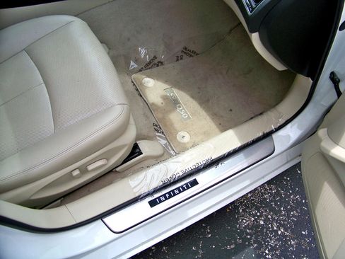 Used 2018 INFINITI Q50 Luxe w/ Cargo Package (L95) image 23