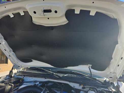 Used 2004 Chevrolet Silverado 3500 4x4 Crew Cab w/ Heavy-Duty Power Package image 30