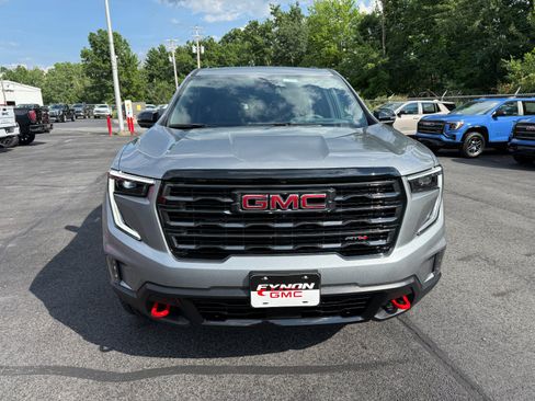 Used 2025 GMC Acadia AT4 AWD/4WD image 8