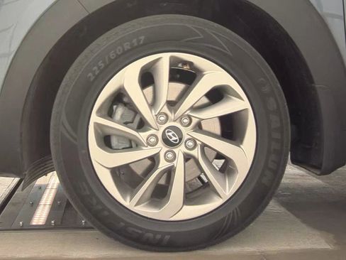 Used 2017 Hyundai Tucson SE image 5