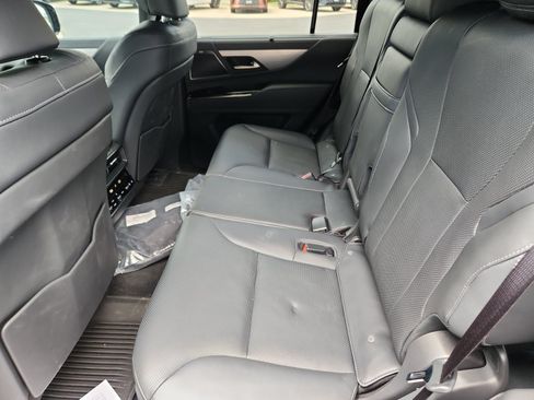 Certified 2024 Lexus LX 600 F Sport AWD/4WD image 17