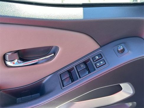 Certified 2022 Nissan Frontier SV w/ Technology Package image 16