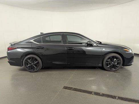 Used 2025 Lexus ES 350 w/ ES 350 Ultra Luxury Package FWD image 8