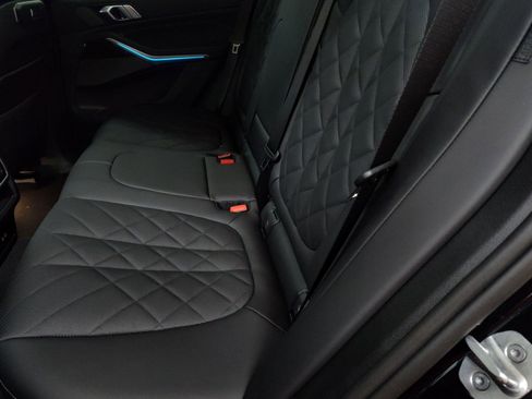 Used 2026 BMW X5 xDrive50e w/ M Sport Package AWD/4WD image 14