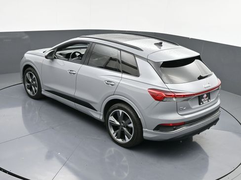 Used 2024 Audi Q4 e-tron Premium Plus image 34