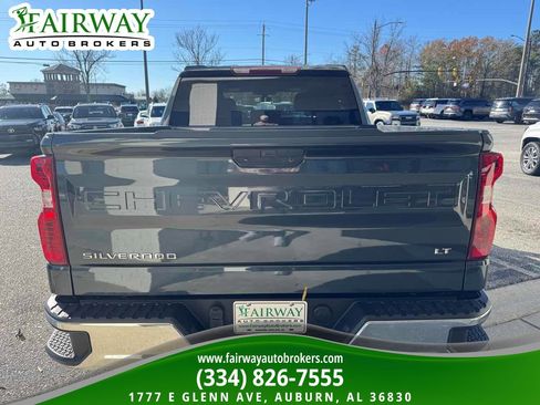 Used 2021 Chevrolet Silverado 1500 LT AWD/4WD image 7
