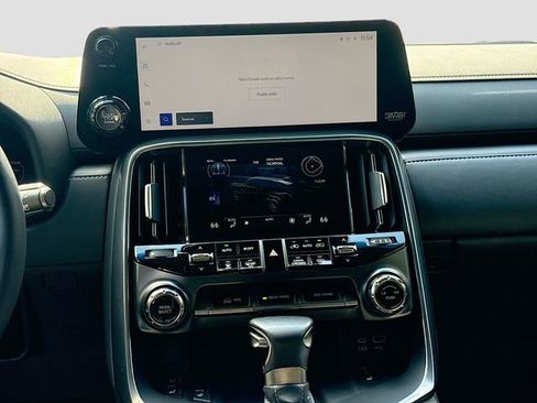 Used 2024 Lexus LX 600 4WD w/ Interior Upgrade Package image 20