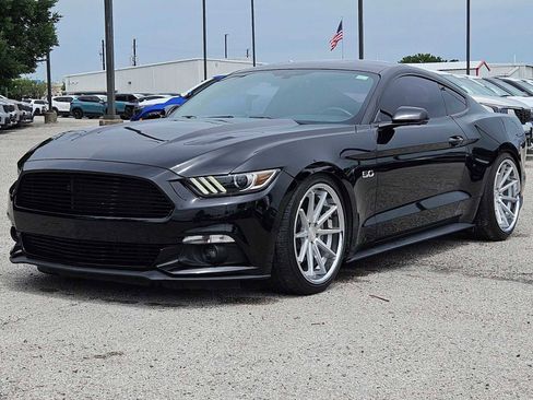 Used 2015 Ford Mustang GT Premium w/ Equipment Group 401A RWD image 9