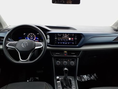 Used 2022 Volkswagen Taos SE image 12