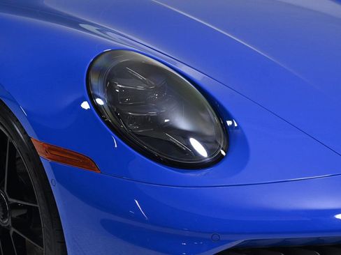 Certified 2025 Porsche 911 Carrera GTS image 25