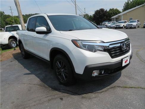 Used 2019 Honda Ridgeline Sport image 15