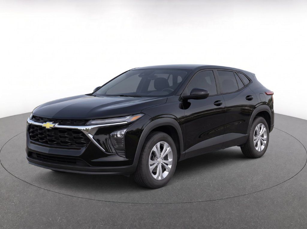 Used 2024 Chevrolet Trax LS FWD image 1