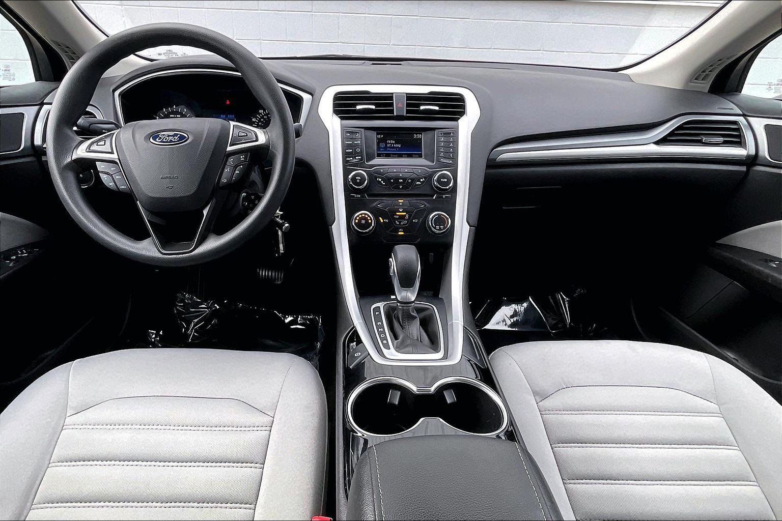 Used 2015 Ford Fusion S FWD image 19