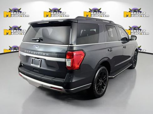Used 2022 Ford Expedition XLT AWD/4WD image 5