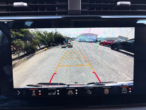 Used 2024 GMC Sierra 1500 Denali AWD/4WD image 19