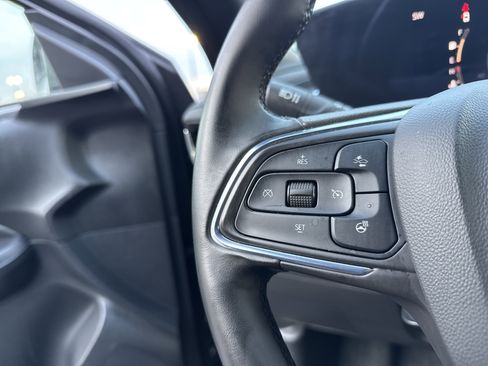 Used 2025 Buick Envista Preferred w/ Convenience I Package image 19