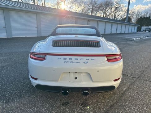 Used 2018 Porsche 911 Carrera 4S image 4
