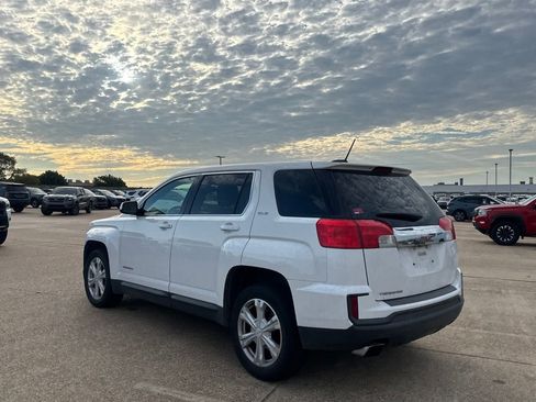 Used 2017 GMC Terrain SLE FWD image 16