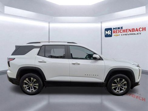 New 2026 Chevrolet Equinox LT w/ Convenience Package II AWD/4WD image 4