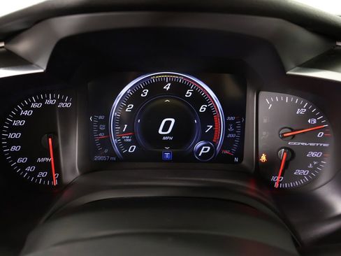 Used 2019 Chevrolet Corvette Stingray Coupe w/ 1LT RWD image 32
