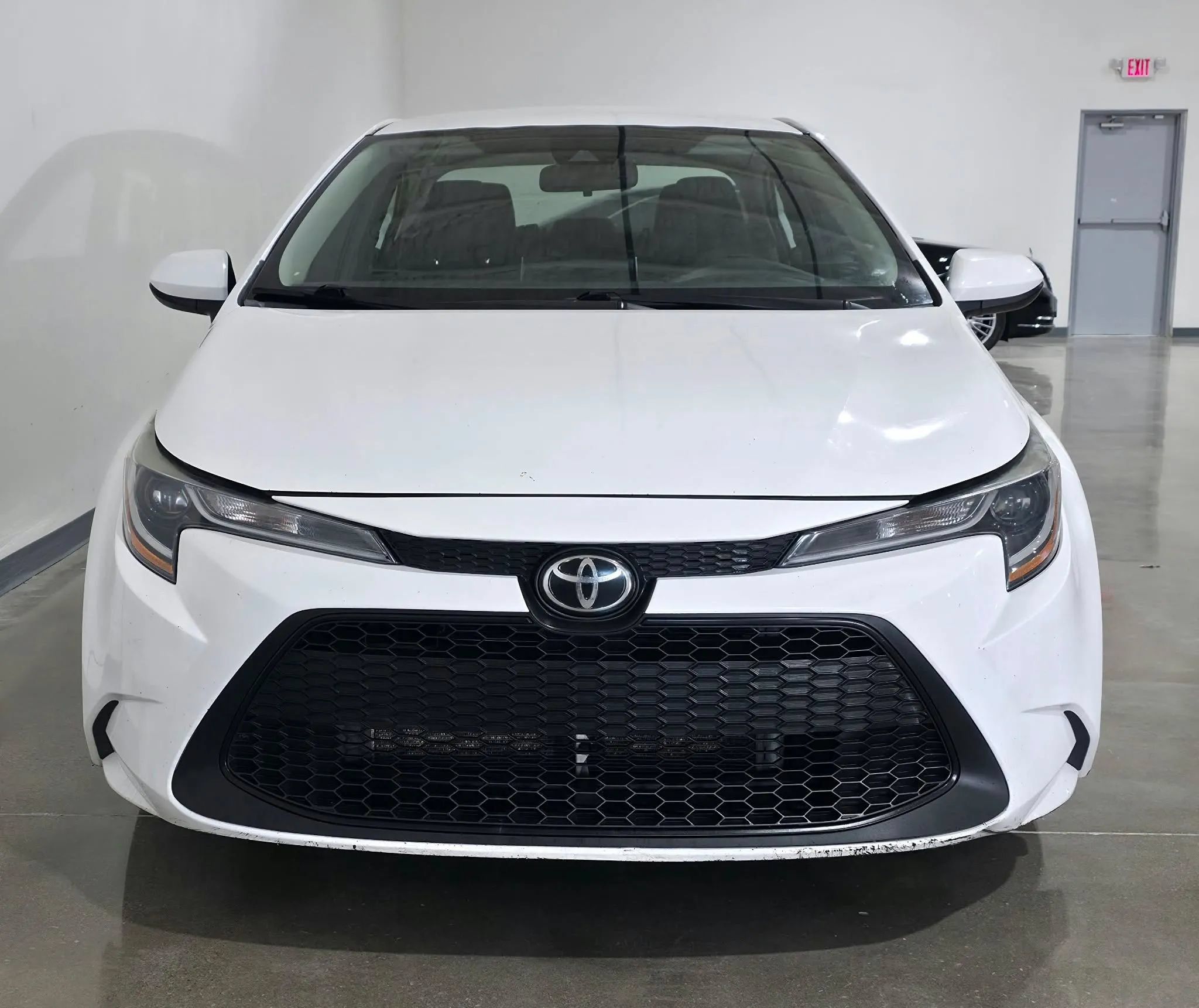 Used 2021 Toyota Corolla LE w/ Carpet Mat Package (TMS) FWD image 8
