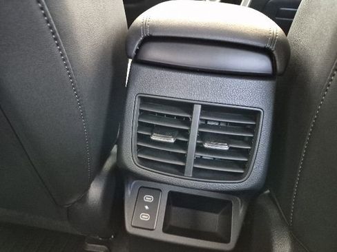 Used 2026 Kia Seltos S FWD image 36