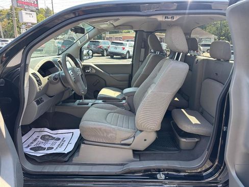Used 2019 Nissan Frontier S w/ Work Truck Package RWD image 13