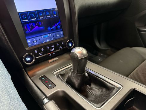 Used 2014 Ford Mustang Coupe w/ V6 Performance Package image 19