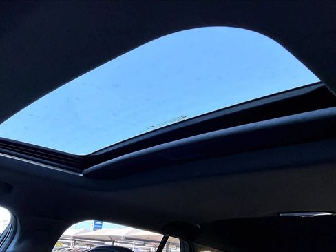New 2026 Chevrolet Trax RS w/ Sunroof Package FWD image 19
