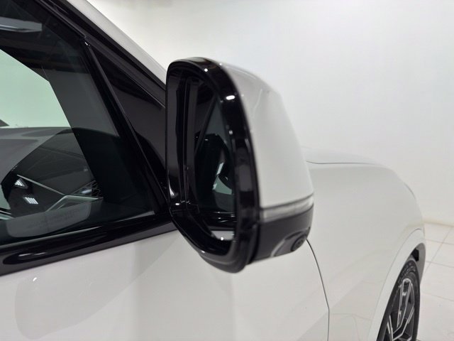 Certified 2024 BMW X5 xDrive50e w/ Executive Package AWD/4WD image 26
