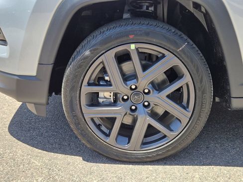 New 2026 Jeep Compass Limited AWD/4WD image 7