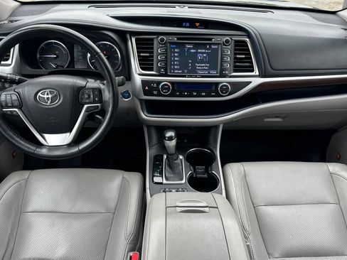 Used 2016 Toyota Highlander Limited Platinum AWD/4WD image 15