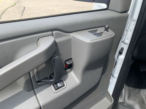 New 2025 GMC Savana 3500 w/ Power Convenience Package image 38