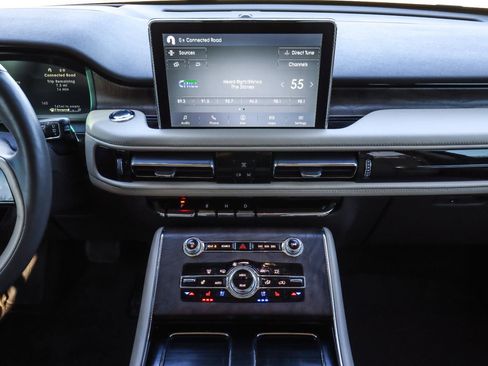 Used 2022 Lincoln Aviator Reserve w/ Equipment Group 201A image 36