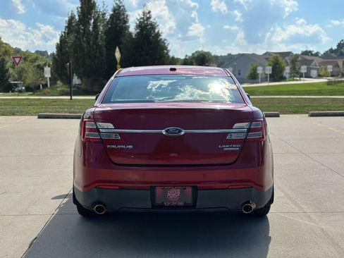 Used 2013 Ford Taurus Limited FWD image 4