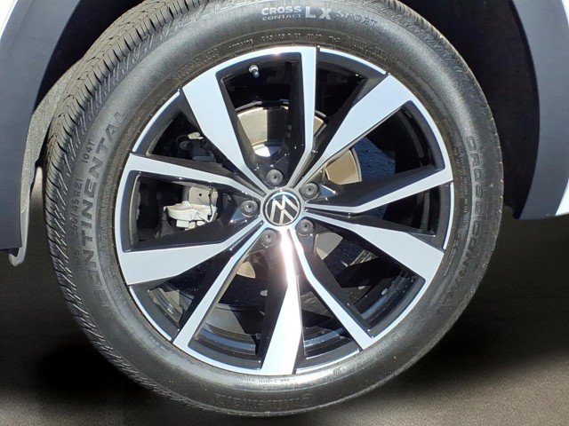 Certified 2025 Volkswagen Atlas SEL Premium R-Line AWD/4WD image 12