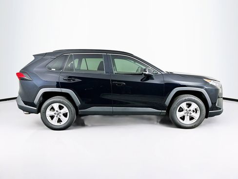 Used 2021 Toyota RAV4 XLE image 10