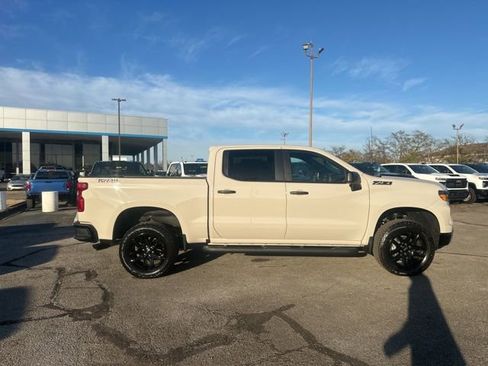 New 2026 Chevrolet Silverado 1500 Custom Trail Boss w/ Turbomax Blackout Package AWD/4WD image 2