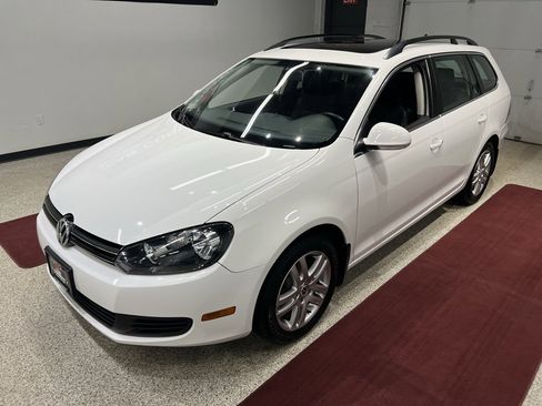 Used 2011 Volkswagen Jetta TDI image 3