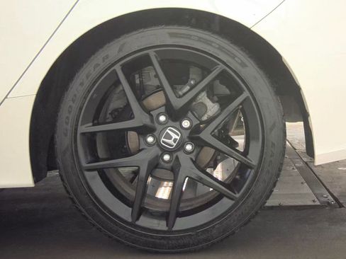 Used 2024 Honda Civic Sport image 13