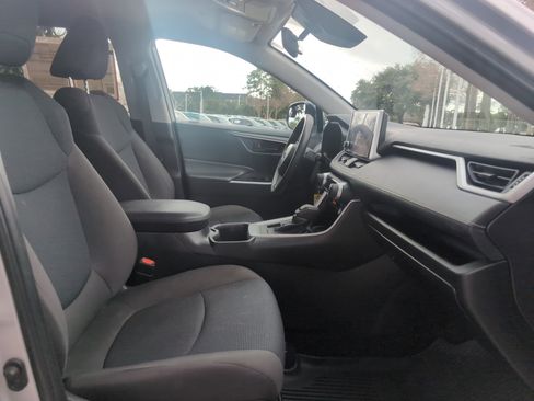 Certified 2023 Toyota RAV4 LE image 32